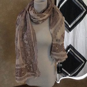 I NC Pashmina Scarf